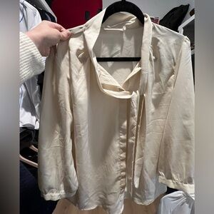 Ellison Cream color tie front 3/4 sleeve chiffon like blouse XL